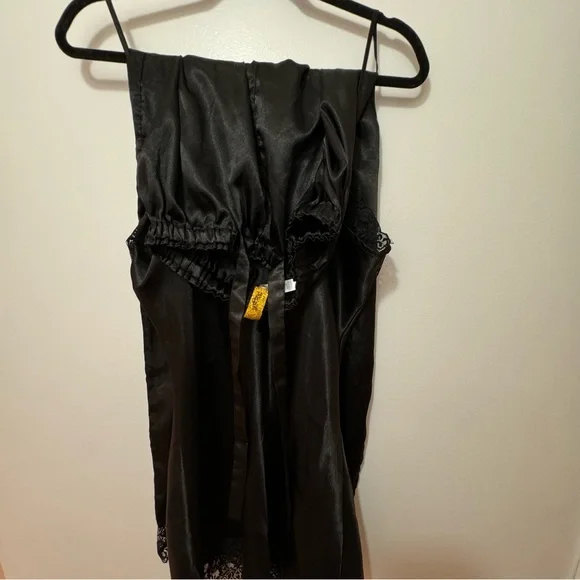 Multiple pyjamas - Picture 2 of 7